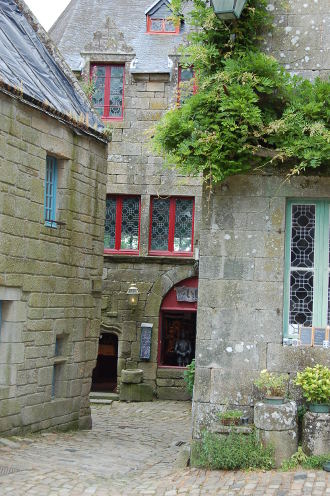 locronan-5